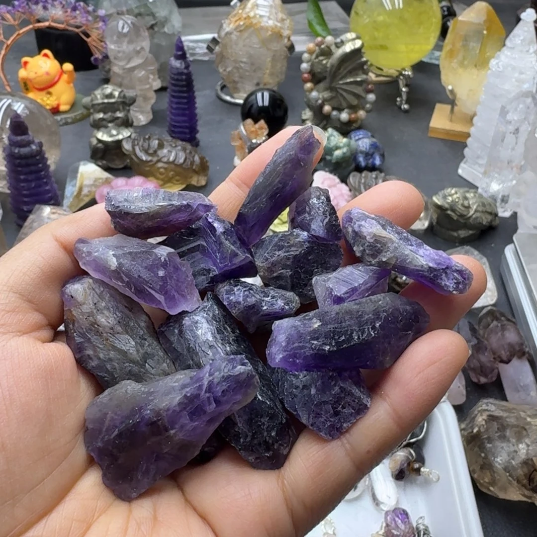 石材紫晶原石块的形状