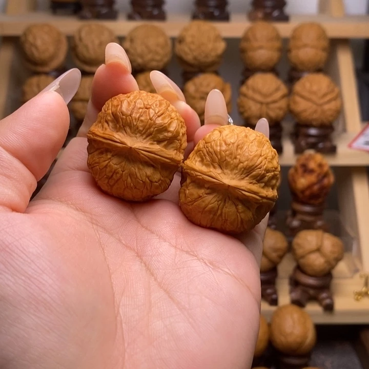 文玩核桃吊坠35老蛇皮球Y11