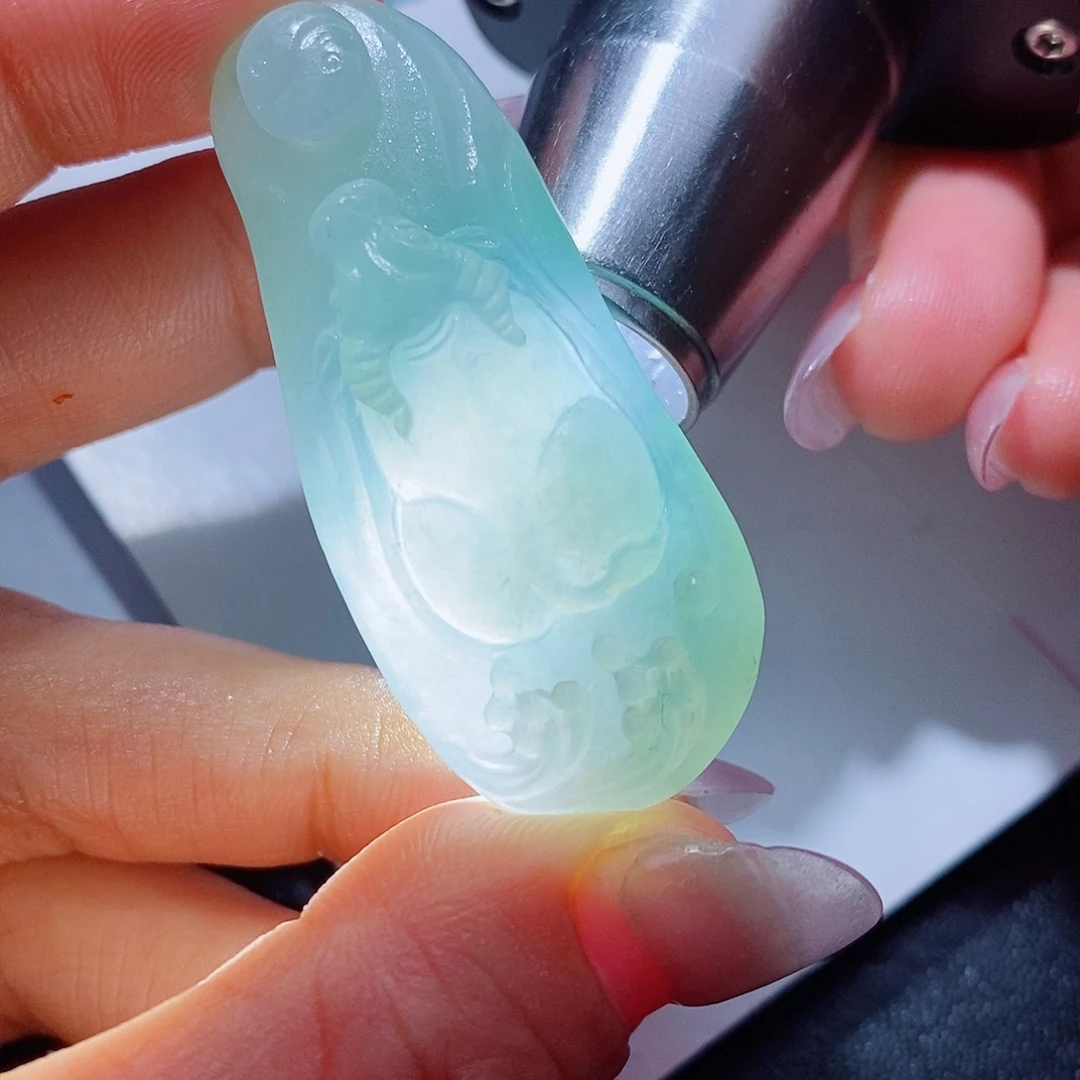 定制翡翠未镶嵌翡翠