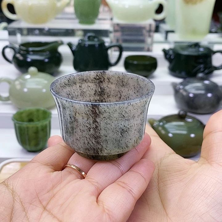 未镶嵌和田玉挂件绽*杯子