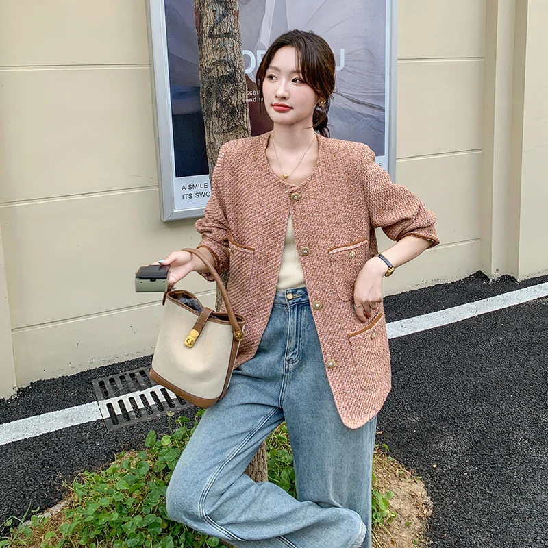 高级感粉色小香风减龄短款外套女2025春季新款独特超好看休闲上衣