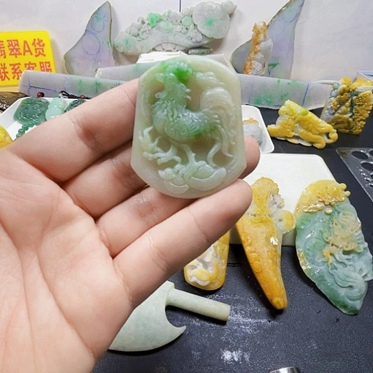 未镶嵌挂件翡翠翡翠