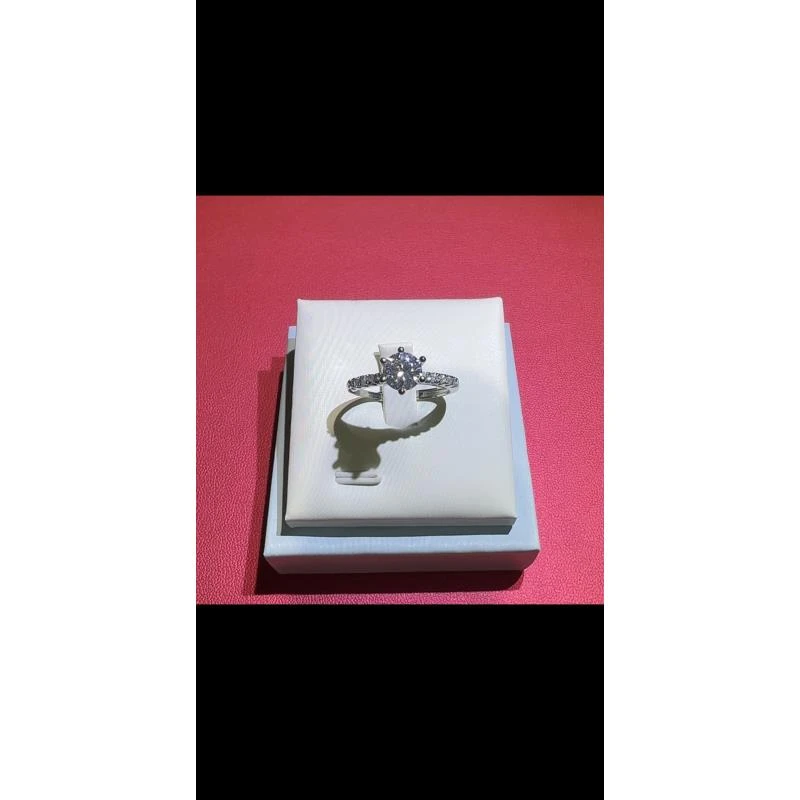 [南非甄选】 NFZX 高端定制 LC-116 排镶六爪白色戒指