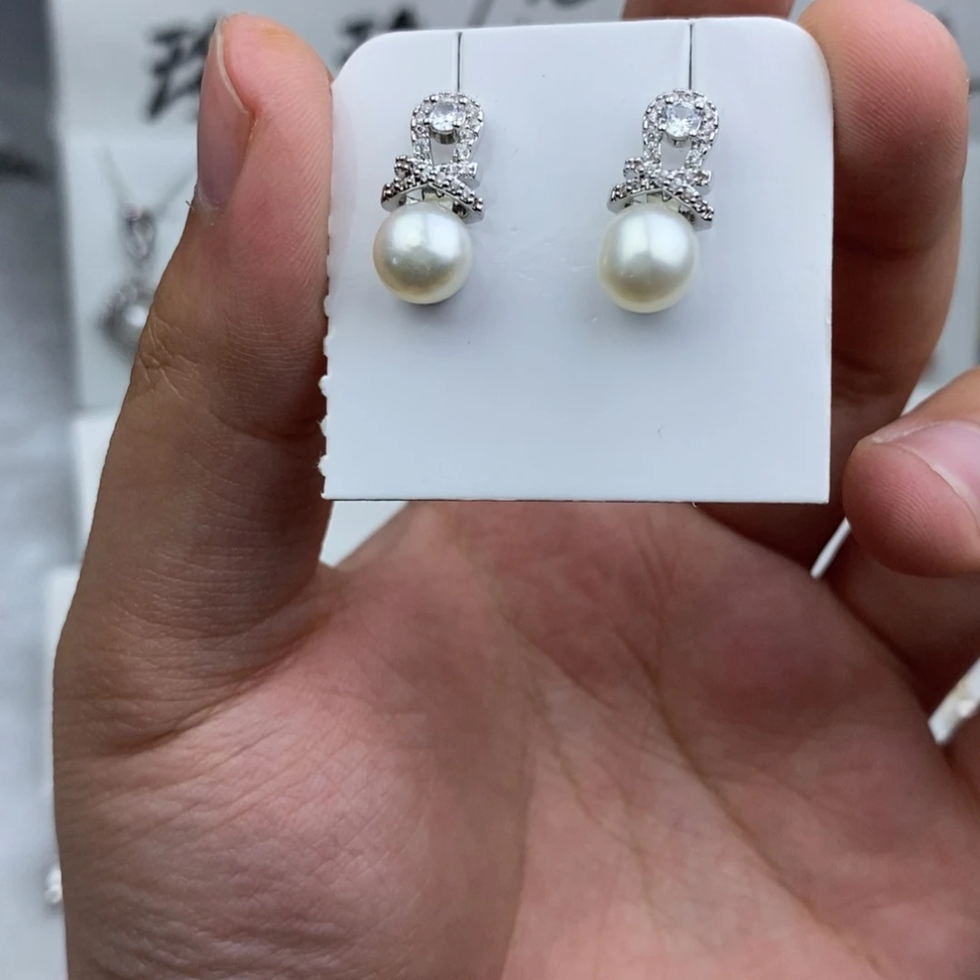 耳饰淡水珍珠未镶嵌