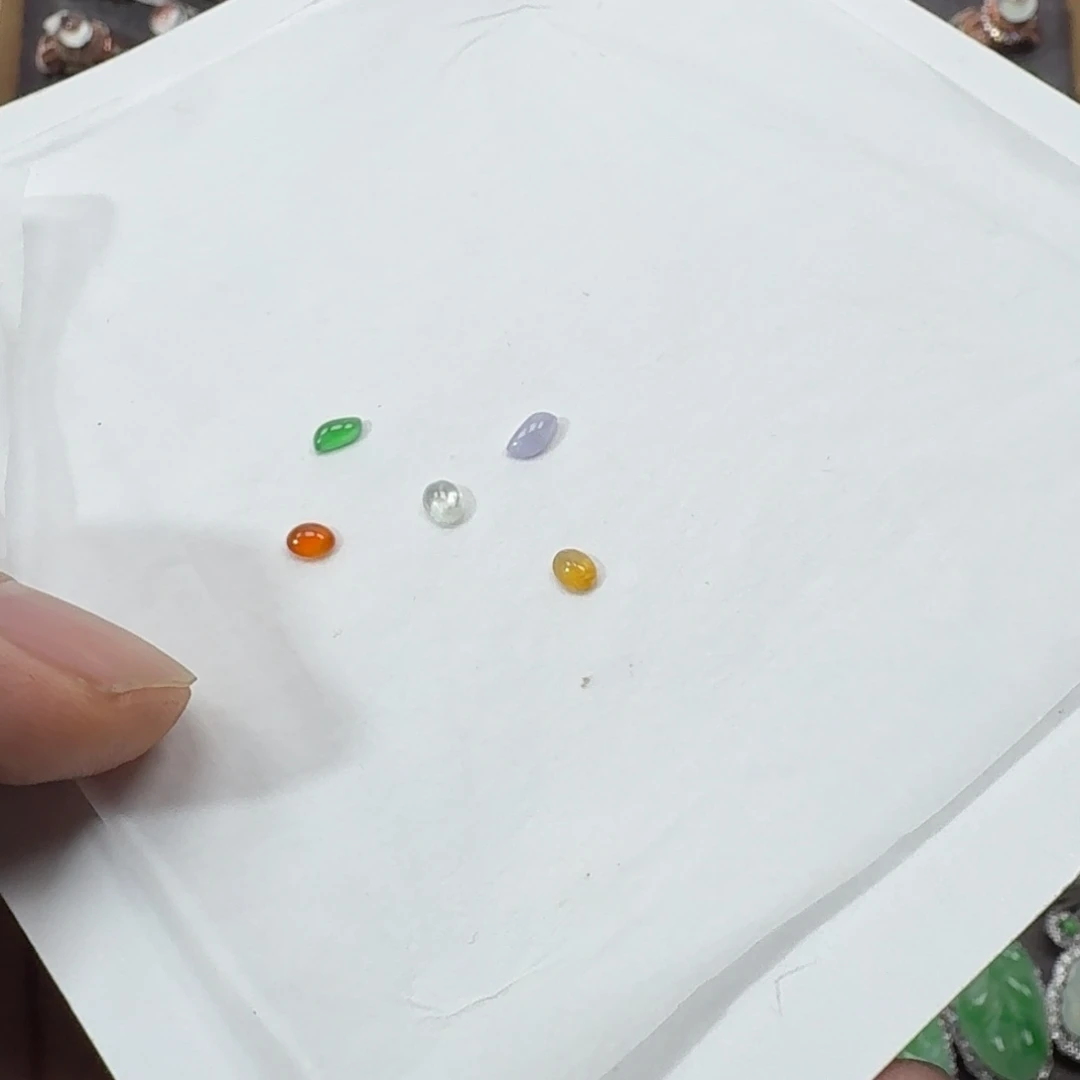 如***生翡翠未镶嵌戒指天然缅甸翡翠A货