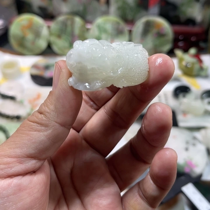 独山玉未镶嵌颈饰