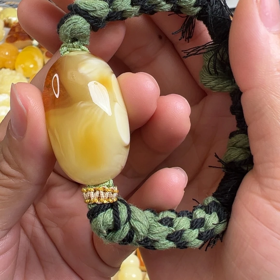 裸石蜜蜡未镶嵌蜜蜡