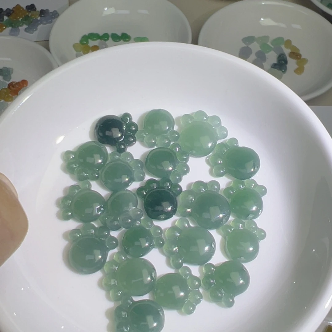翡翠散珠猫爪一个