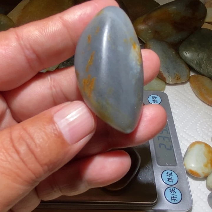 和田玉（子料）未镶嵌颈饰