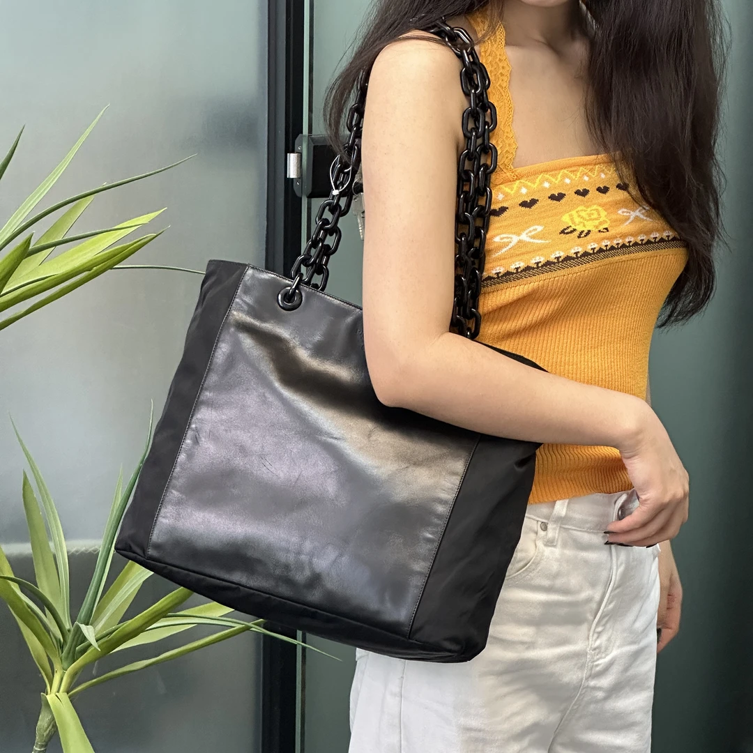 95新 Prada/普拉达 普拉达全皮亚克力肩带