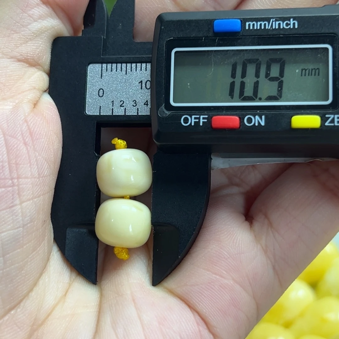 裸石琥珀未镶嵌老型