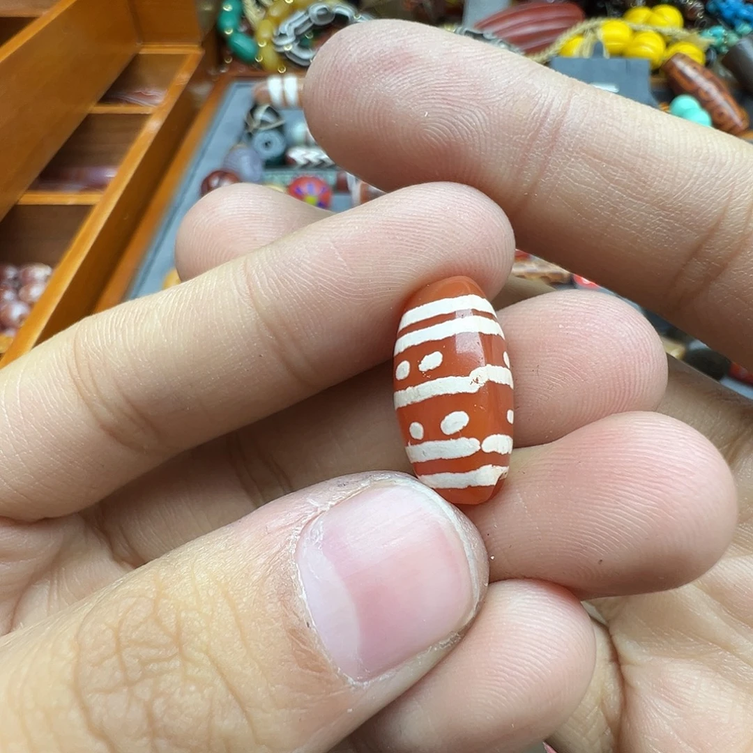 过***於玛瑙/玉髓未镶嵌珠宝半成品