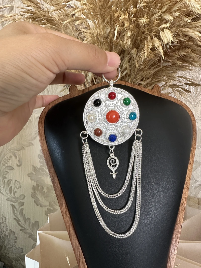 锌合金树脂胸针 【赛亦热】九宝（60）