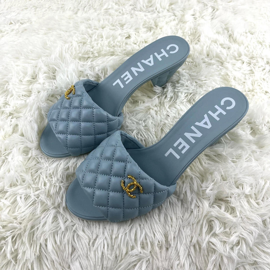 未使用 Chanel/香奈儿 天蓝色菱格纹高跟拖鞋40码13709644