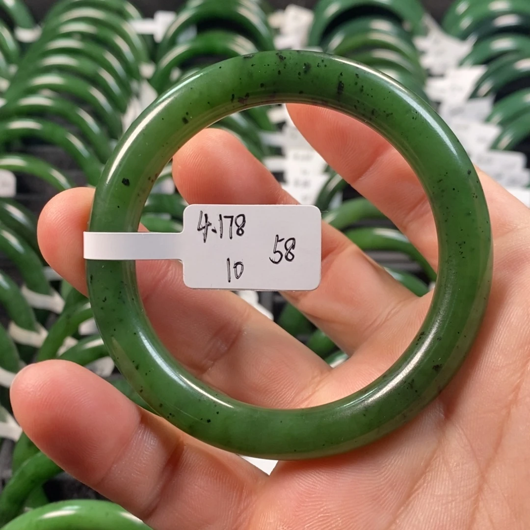 和田玉（碧玉）未镶嵌手镯58