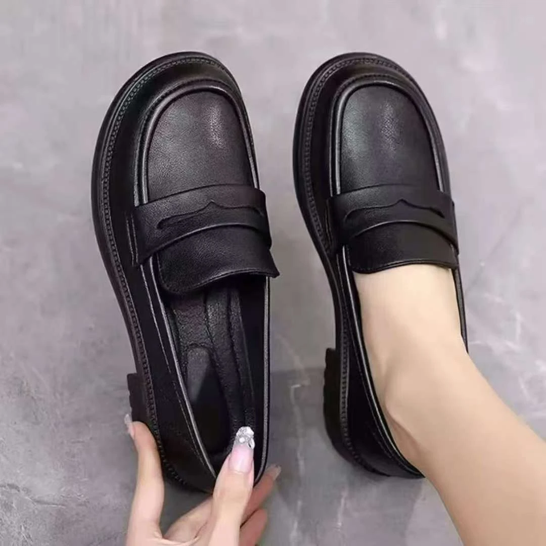 【粉丝专享】纯色休闲风漆皮油鞣皮搭扣乐福鞋平底圆头春季厚底555
