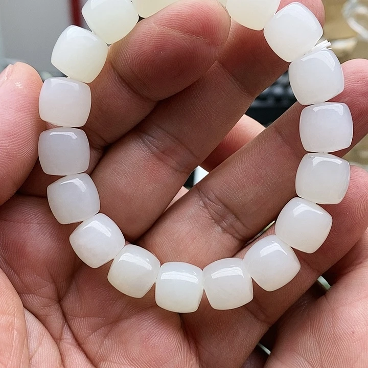 【闪购商品】未镶嵌手链和田玉12直切白