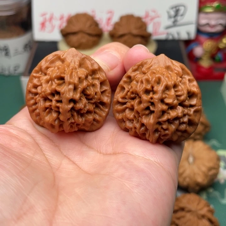 【闪购商品】文玩核桃吊坠35全品秦闷