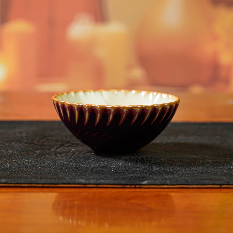 【墨舍名窑 】分寸帝王紫雅意杯 fc480