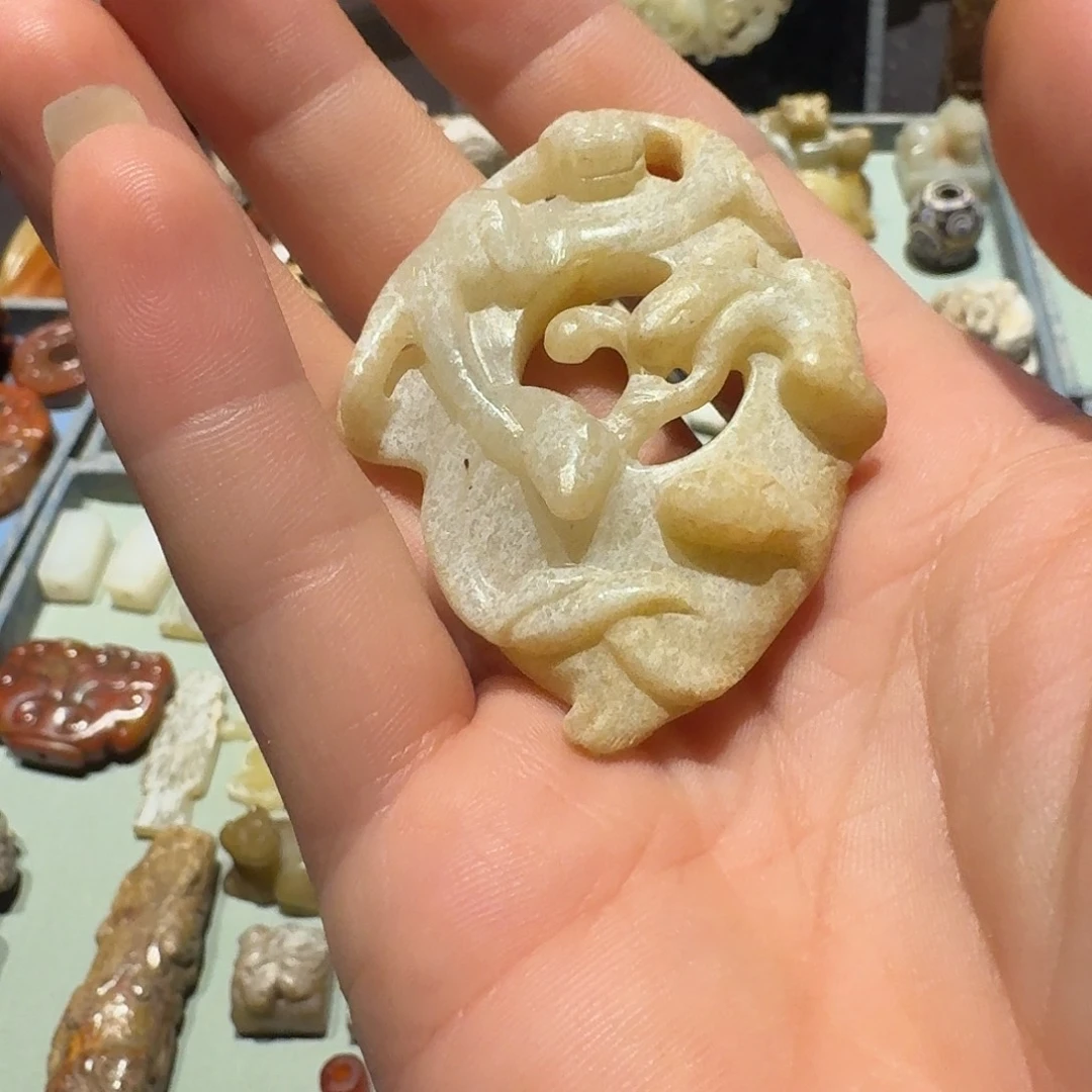 诗***方奎星村的村民们在这里举行了