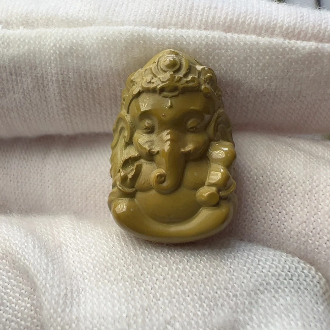 绿松石未镶嵌配饰象神