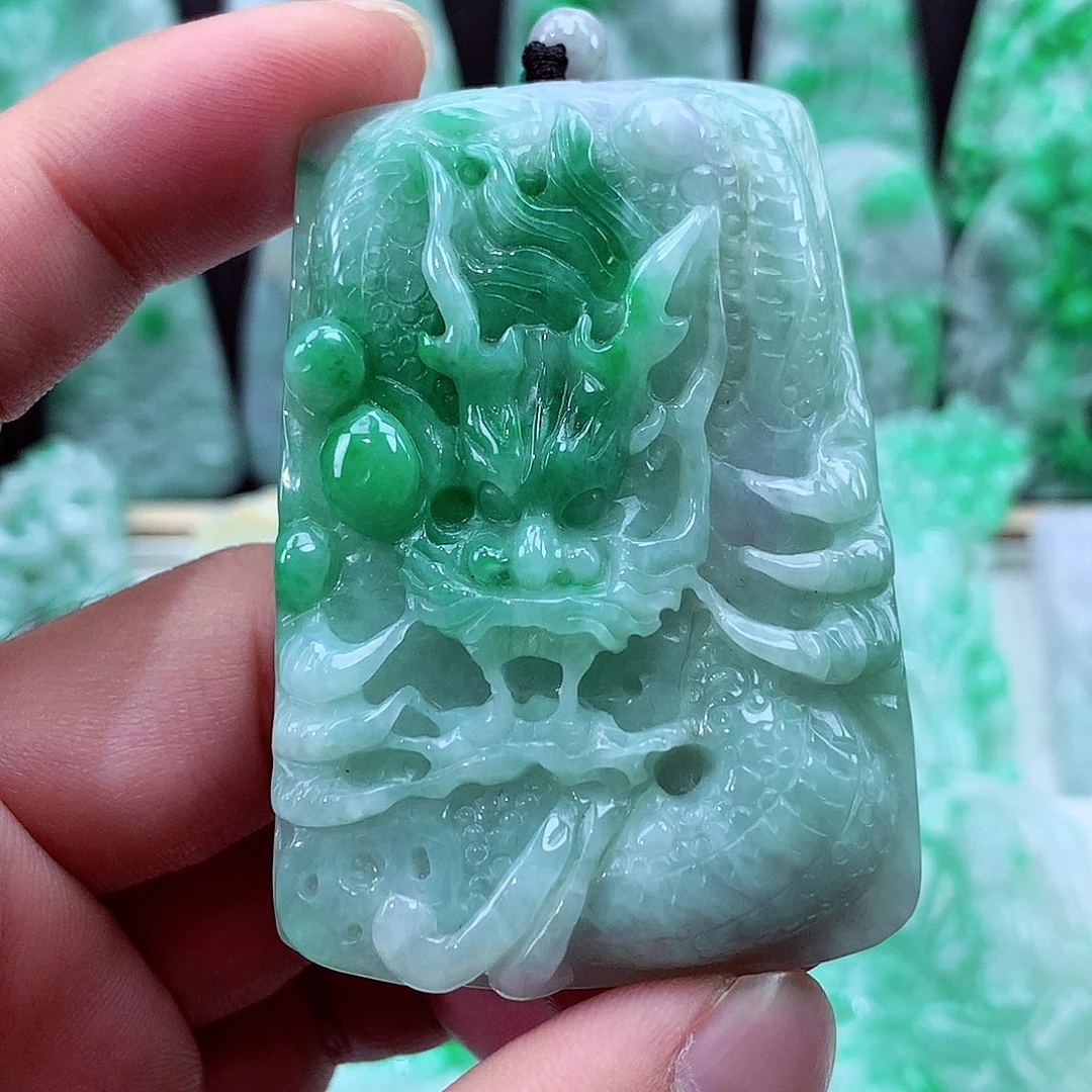 翡翠未镶嵌颈饰翡翠吊坠