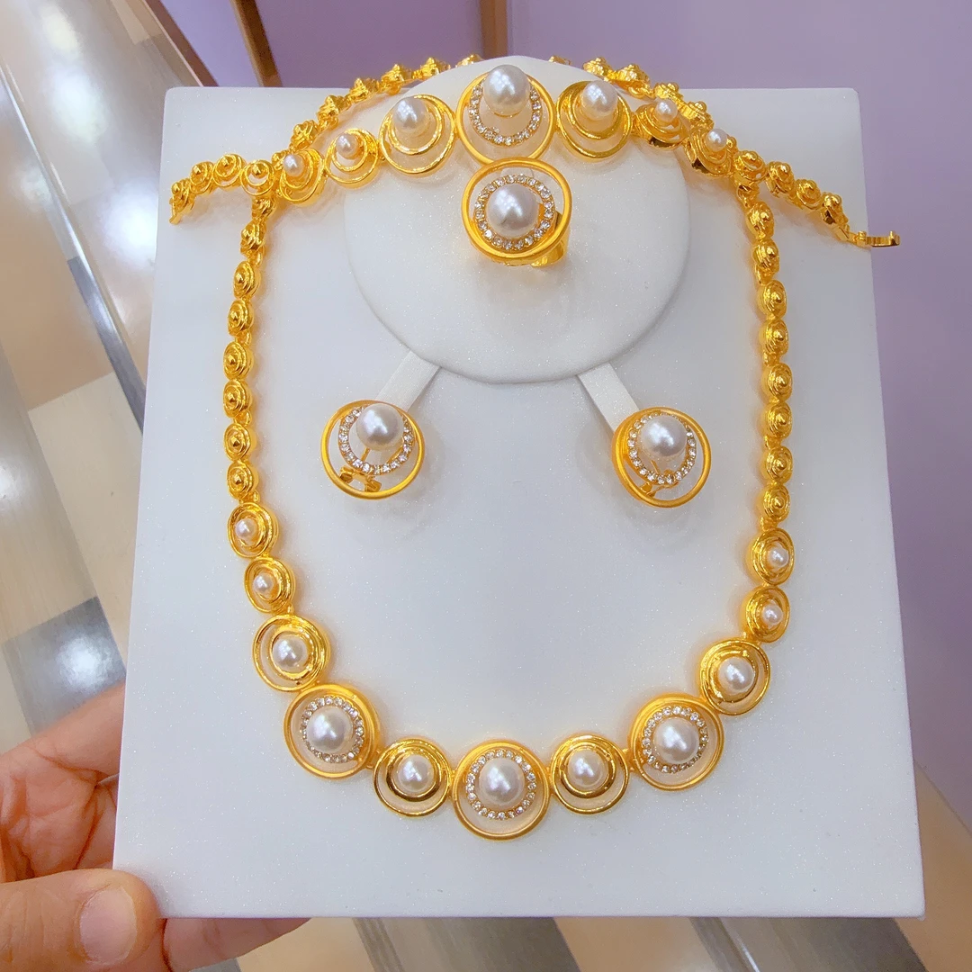 铜合金亚克力项链 爆款时尚高档婚礼佩戴四件套首饰特好看