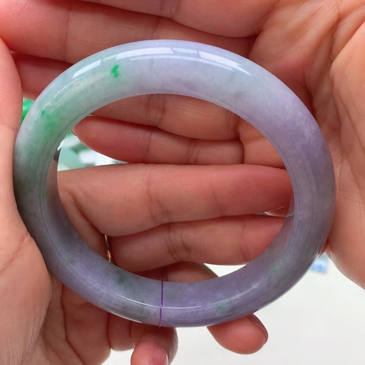 翡翠手镯未镶嵌天然A货翡翠