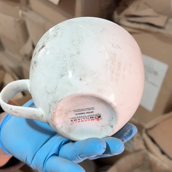 摆件陶瓷盘子碗啥都有