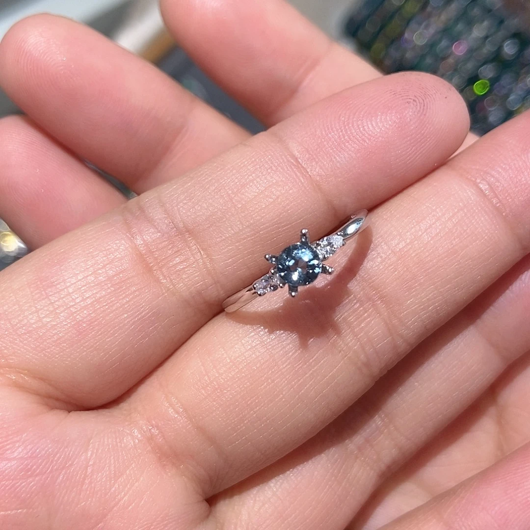 大***猫尖晶石银S925镶嵌戒指