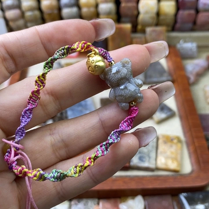 石英岩玉合金颈饰