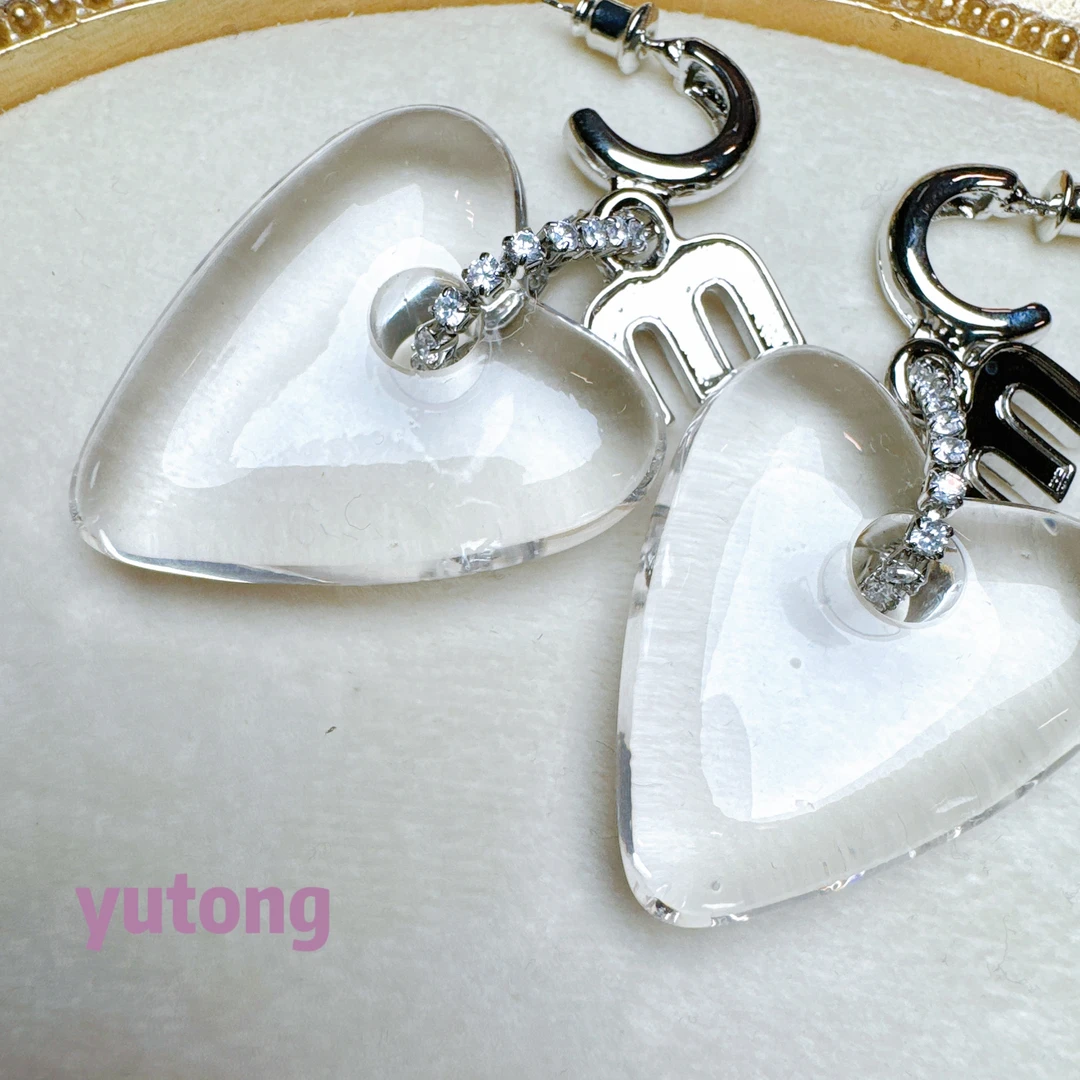 铜合金树脂耳饰 【雨桐轻奢饰品】设计款耳环YT00434