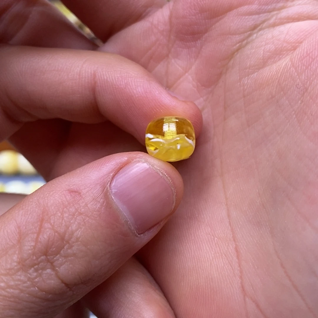 琥珀未镶嵌珠宝奇石韩**-