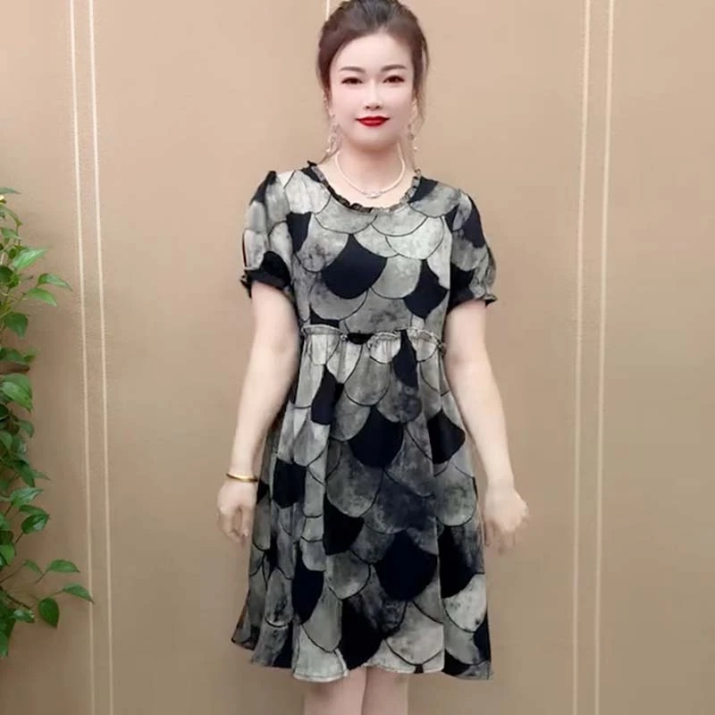 春夏季显瘦气质复古碎花遮肚连衣裙洋气收腰妈妈装减龄中长裙子女