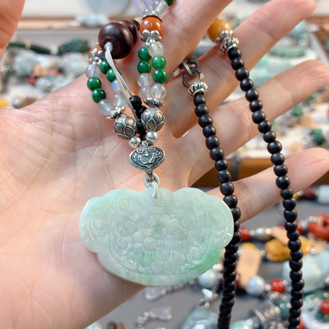 半***梦翡翠未镶嵌颈饰手串