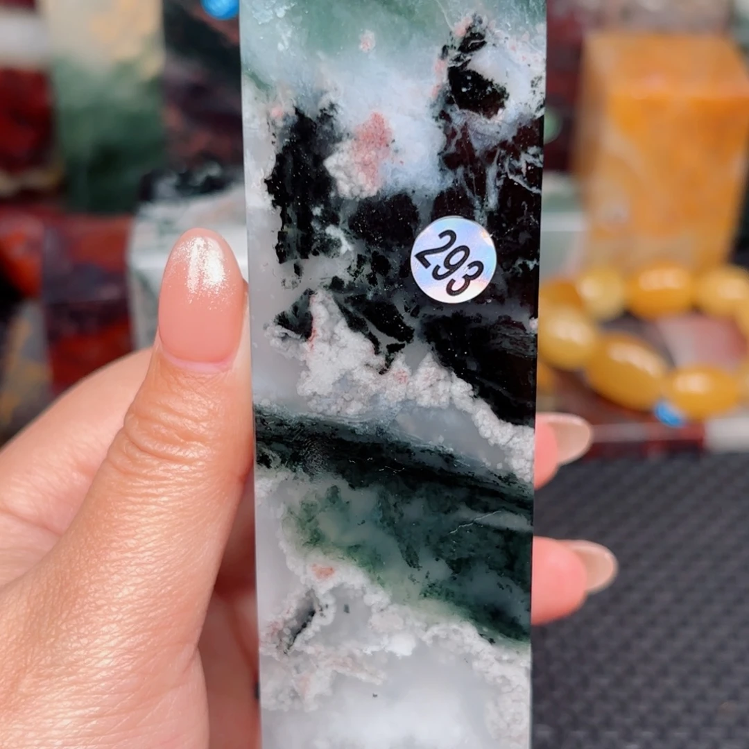 玉桂林鸡血印章摆件，编号：293