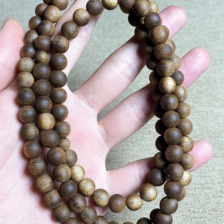 沉香手串峰*一代苗沉水0.9x108多圈