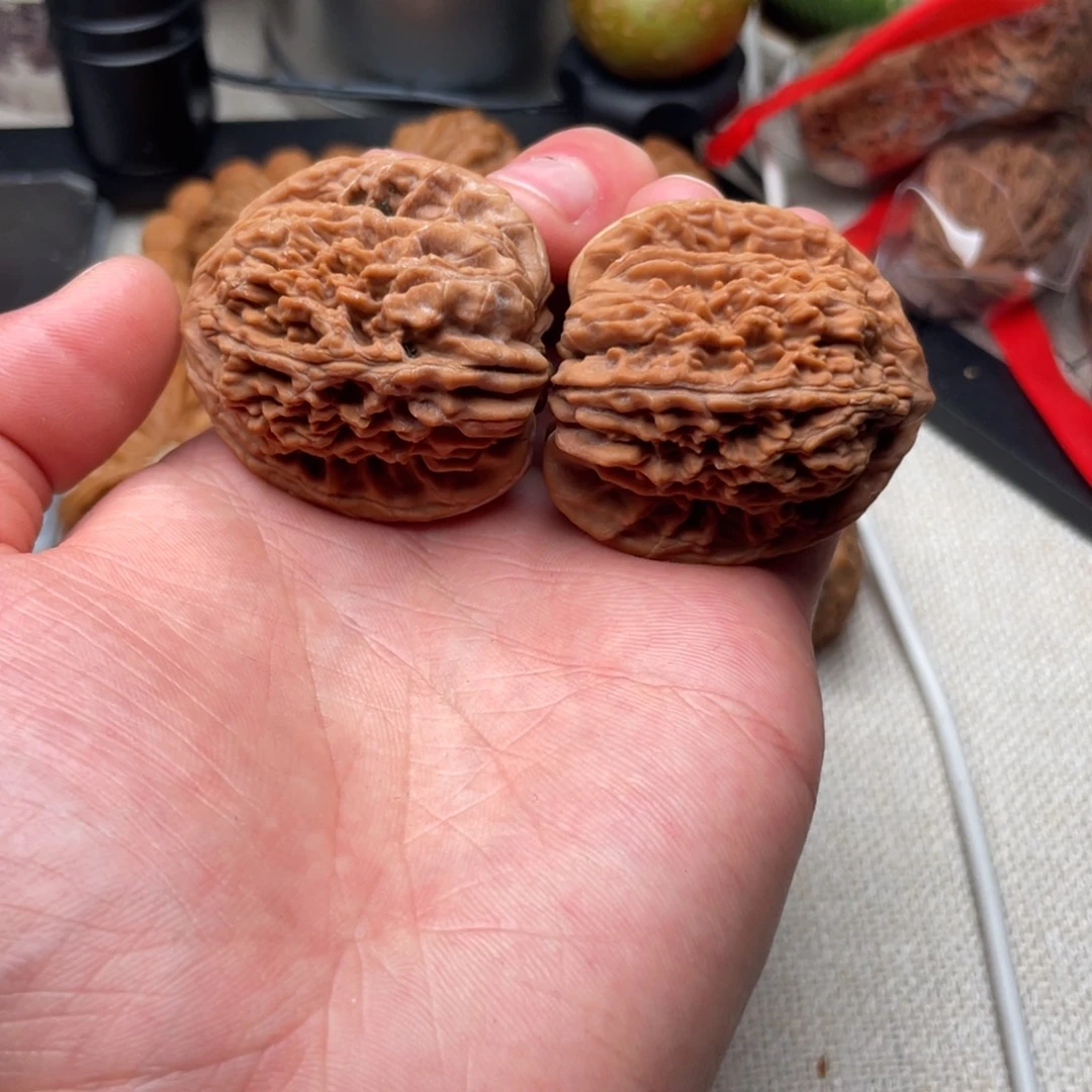 醇***爽把件文玩核桃楼子