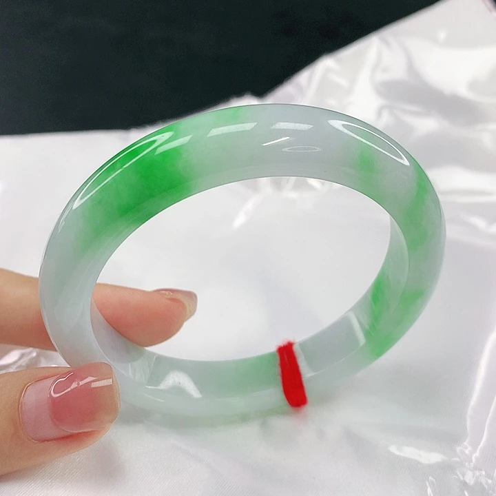 翡翠未镶嵌手镯圈56，03053