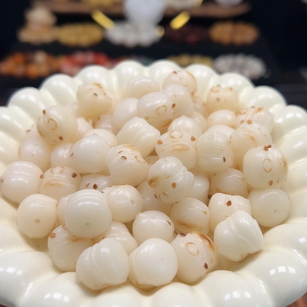 手串菩提根/象牙果瑕疵卡15炭烧招财猫20颗