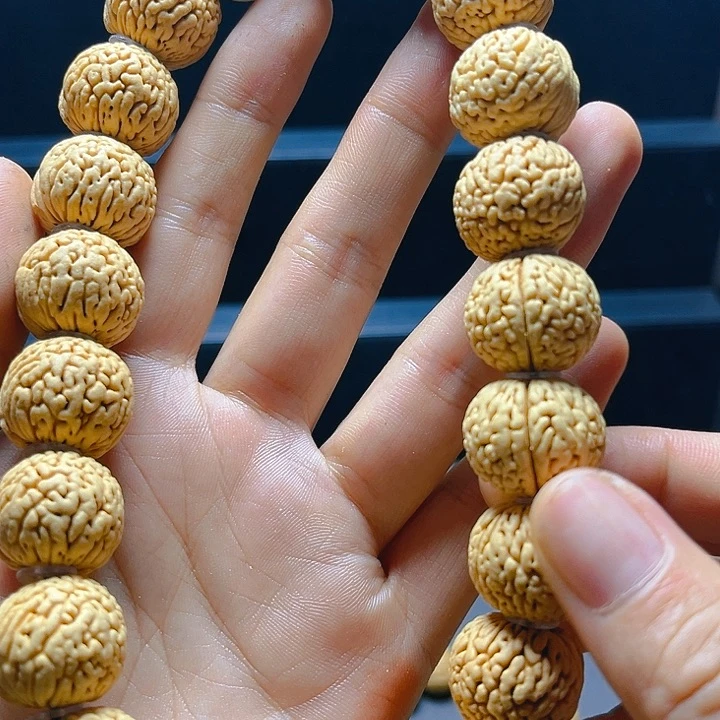 烟***客吊坠桃核桃核手串