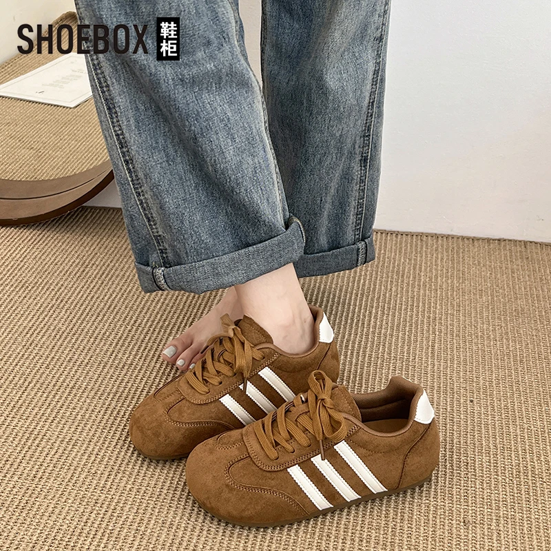 达芙妮集团旗下莆田三条杠德训鞋女2025秋新款休闲百搭运动阿甘鞋