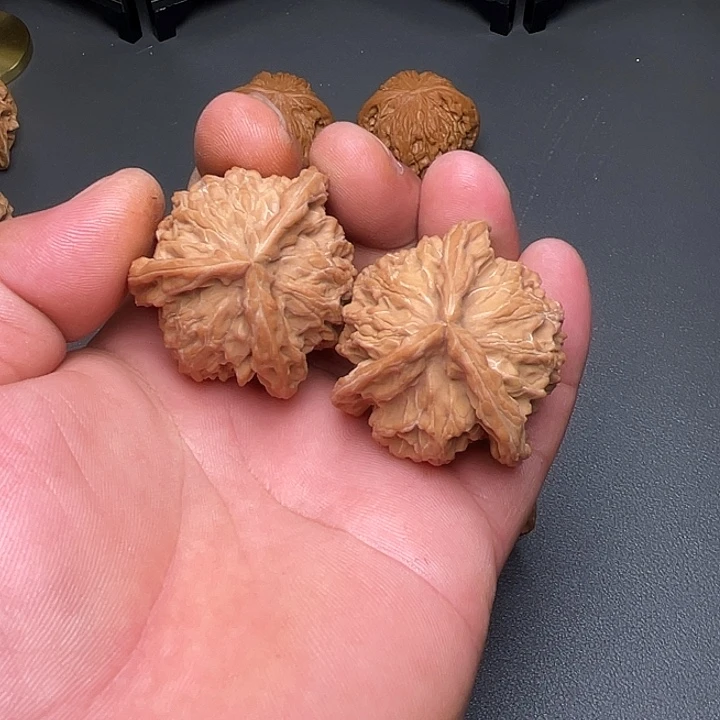 吊坠文玩核桃盘山三棱