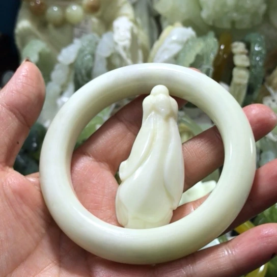 岫玉未镶嵌手镯60