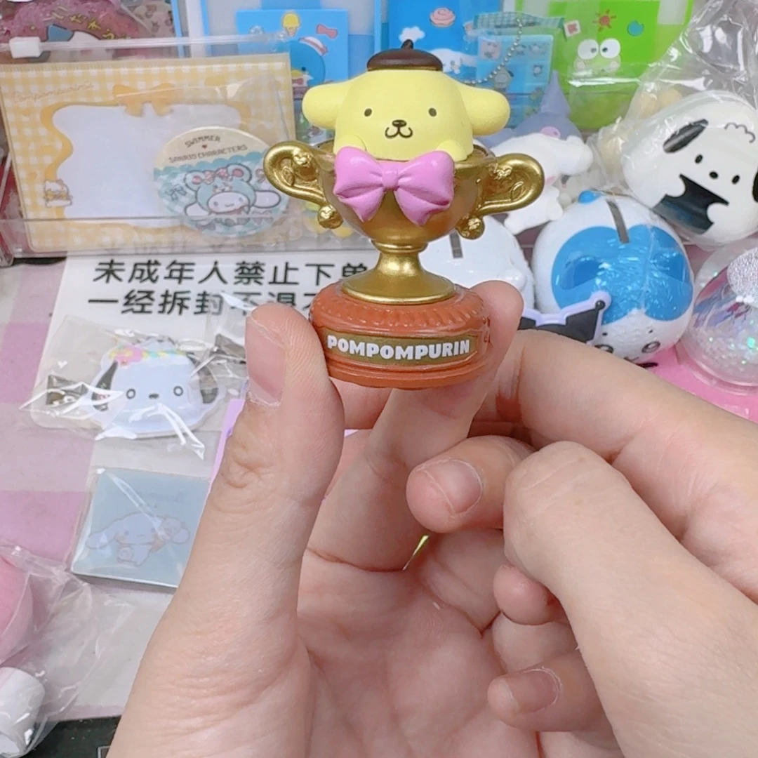 三丽鸥布丁奖杯造型扭蛋