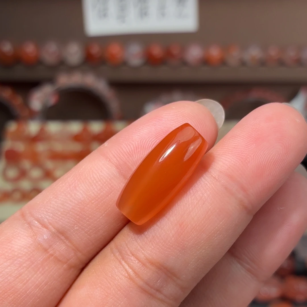 南红玛瑙未镶嵌川料9x20咪桶珠