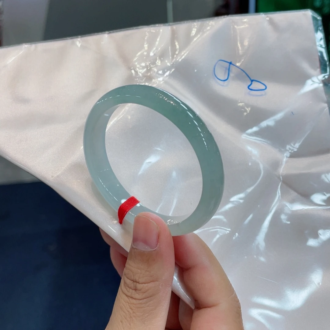 翡翠未镶嵌手镯手镯