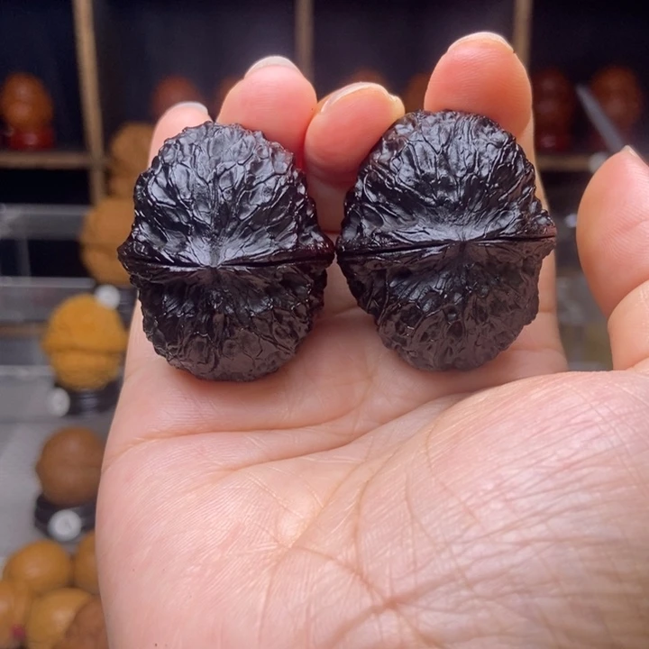 文玩核桃吊坠23虎头地闷