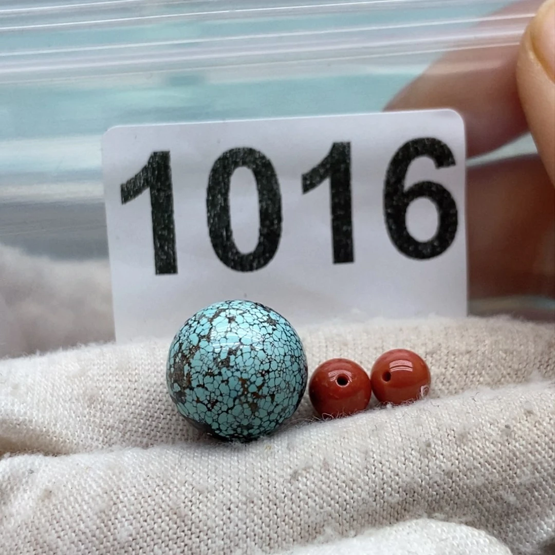 南红玛瑙颈饰未镶嵌