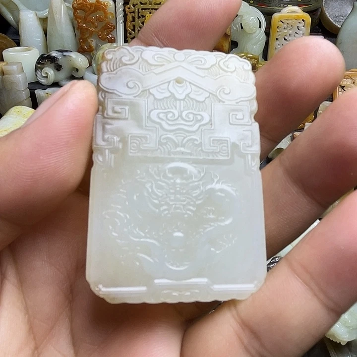 颈饰未镶嵌和田玉